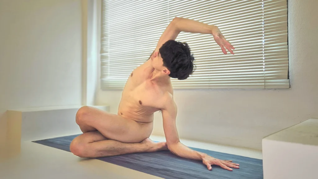 Shoelace Pose - Naked Yoga for Men
