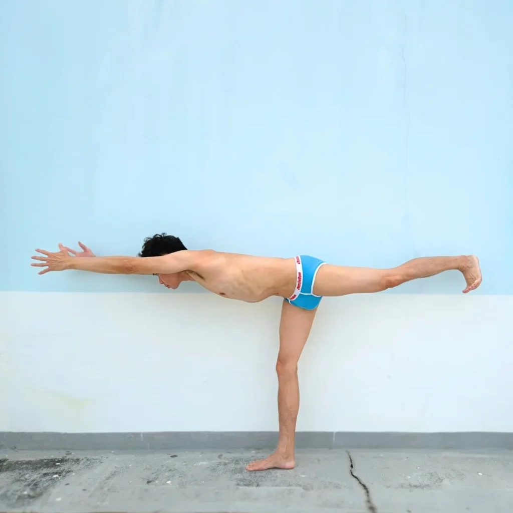 Warrior 3 Pose - Yoga for Beginners